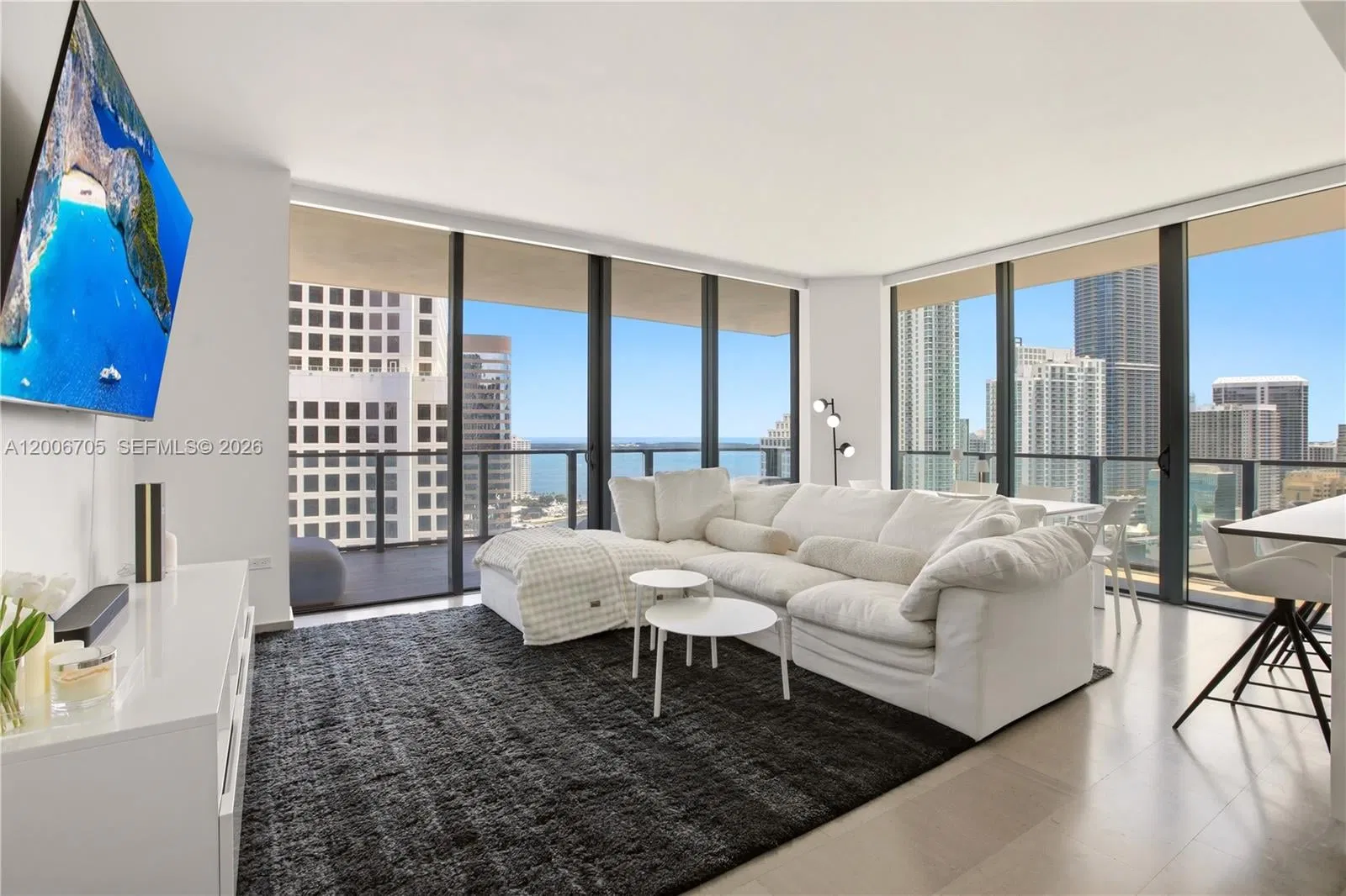 68 SE 6th Street 2701, Miami, FL 33131