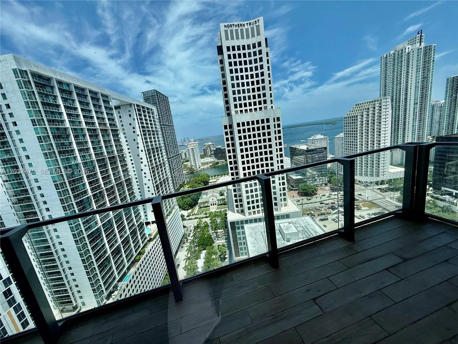 68 SE 6th Street 2707, Miami, FL 33131
