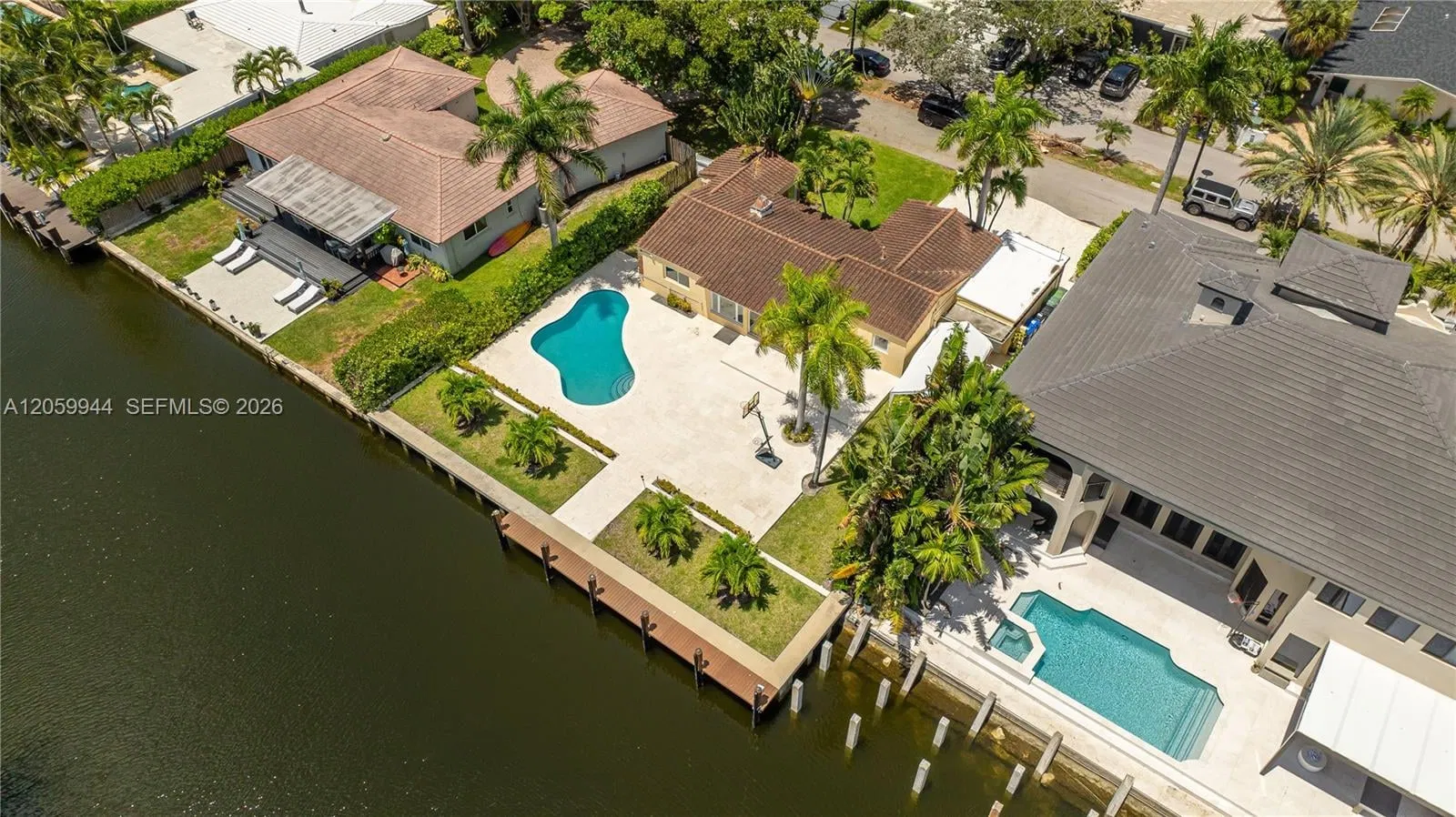 330 Coconut Isle Drive, Fort Lauderdale, FL 33301