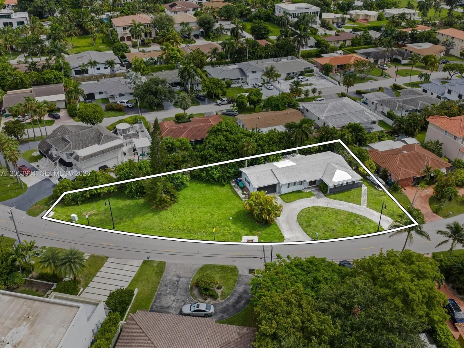 301 186th Street, Sunny Isles Beach, FL 33160