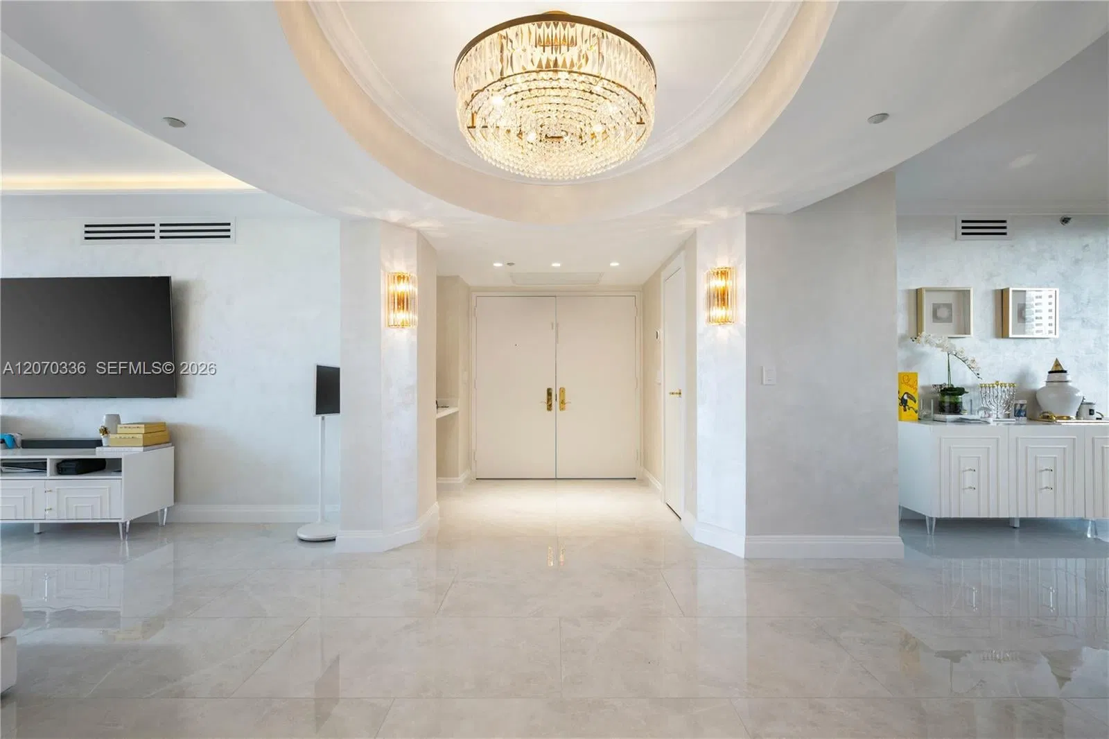 19111 Collins Avenue 403, Sunny Isles Beach, FL 33160
