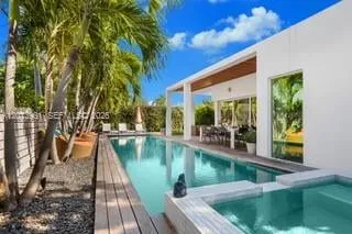 265 Fairway Drive, Miami Beach, FL 33141