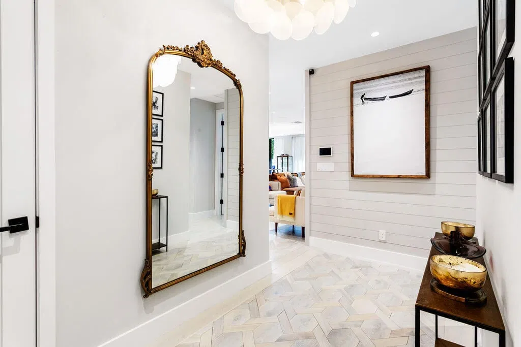 401 WORTH Avenue #2020 — photo 1