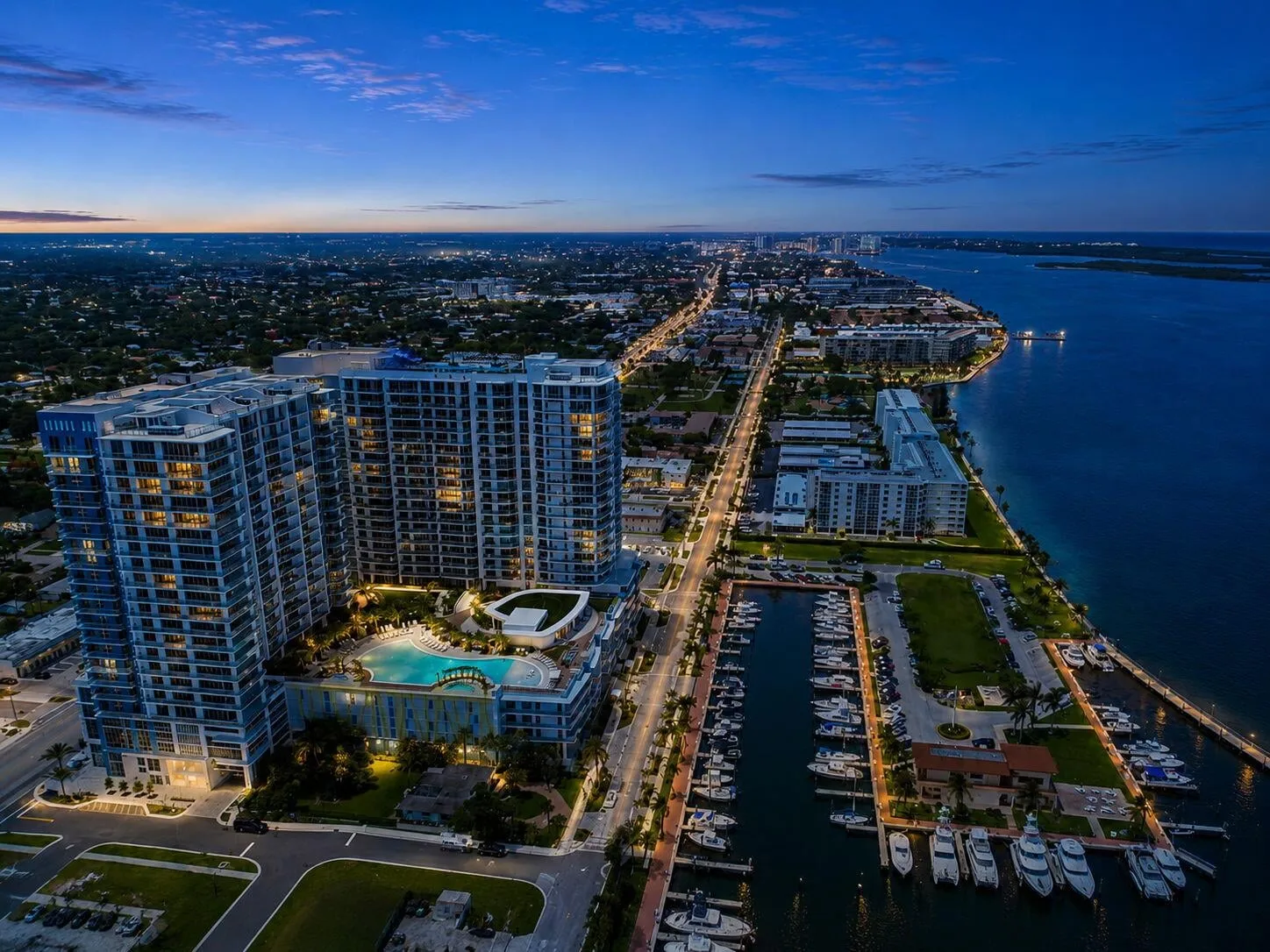 220 Lake Shore Drive 621, Lake Park, FL 33403