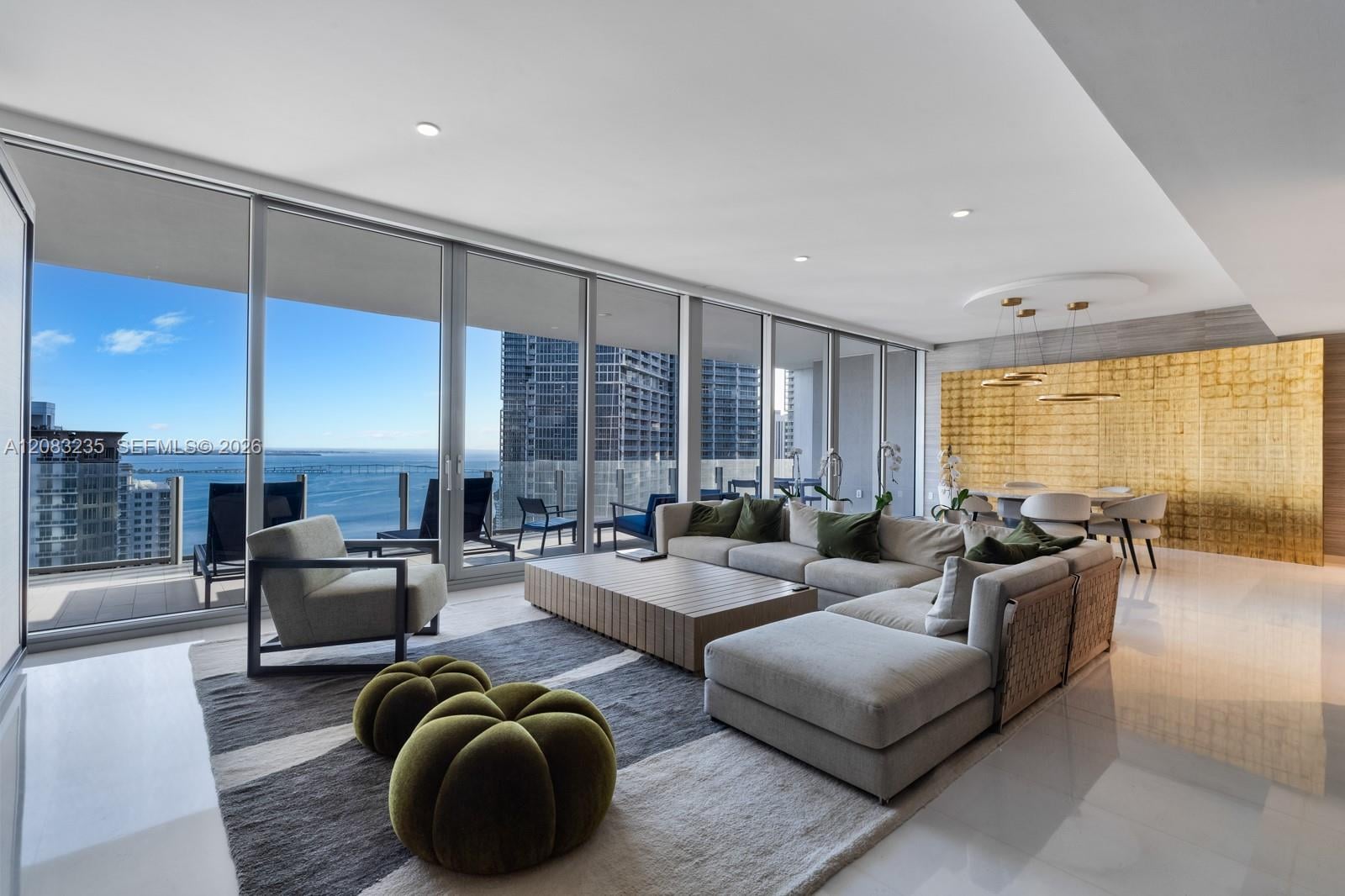 300 Biscayne Boulevard Way 3302E, Miami, FL 33131