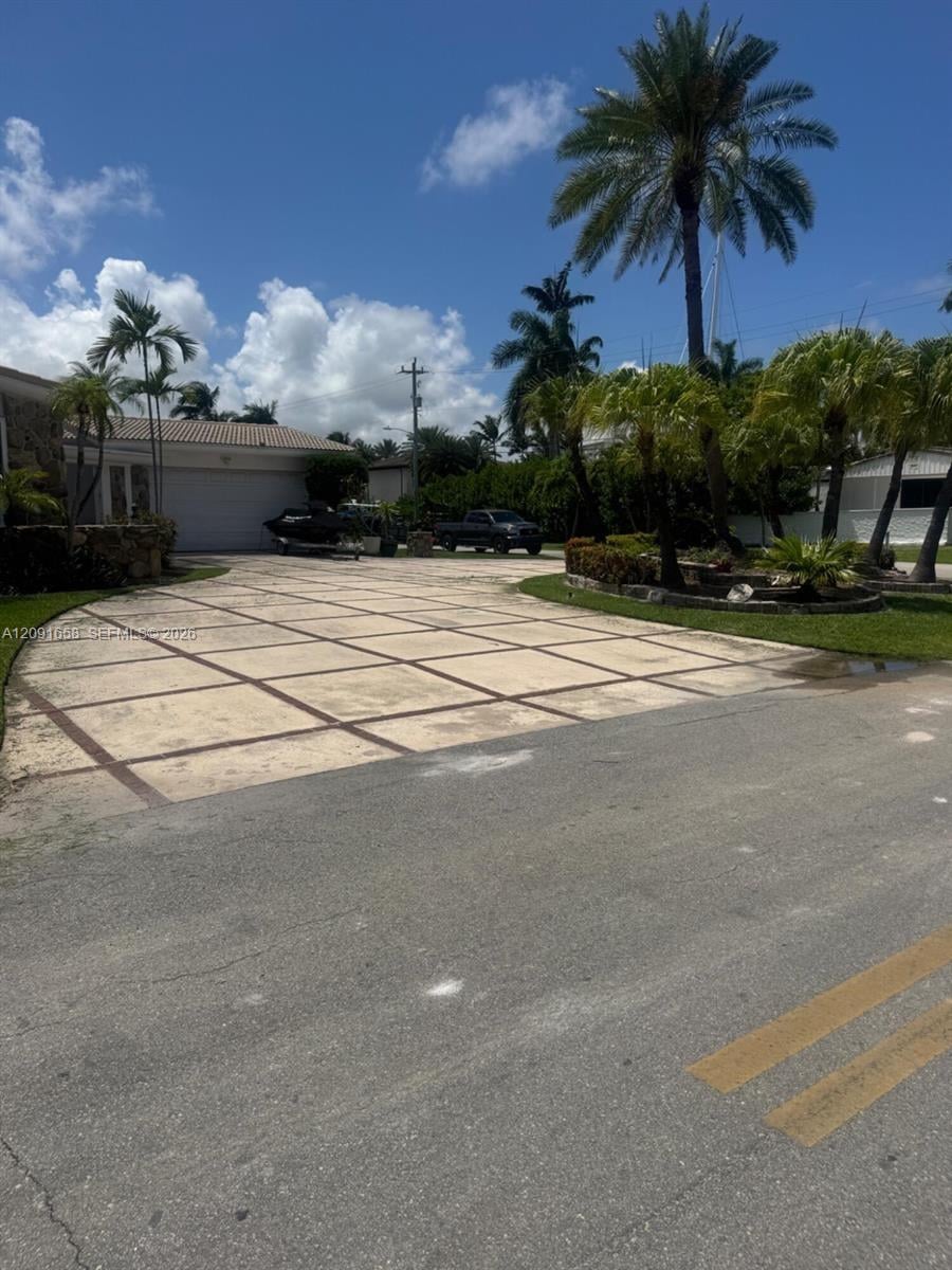600 Hibiscus Drive, Hallandale Beach, FL 33009