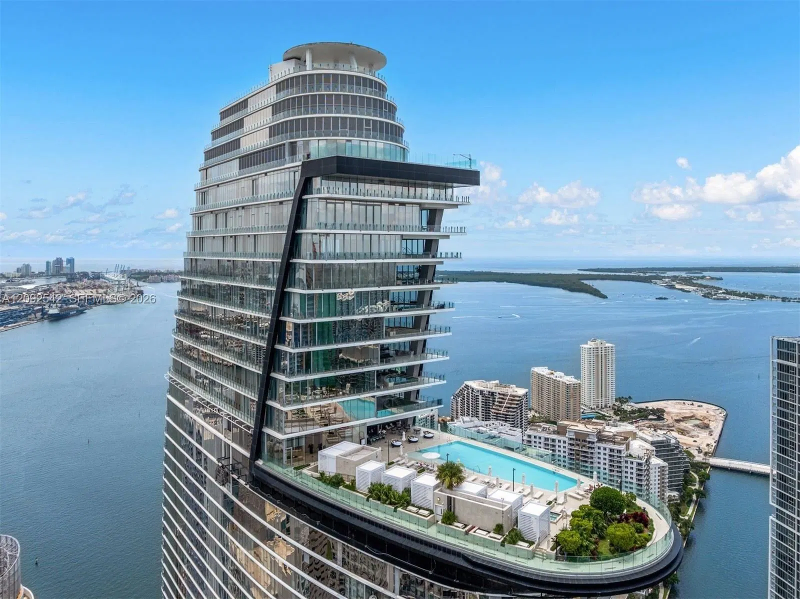 300 Biscayne Boulevard Way 5801C, Miami, FL 33131