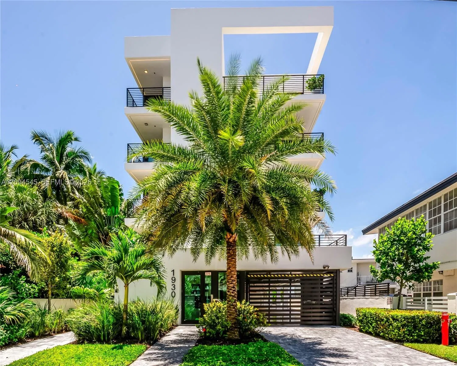 1930 Bay Drive 2, Miami Beach, FL 33141