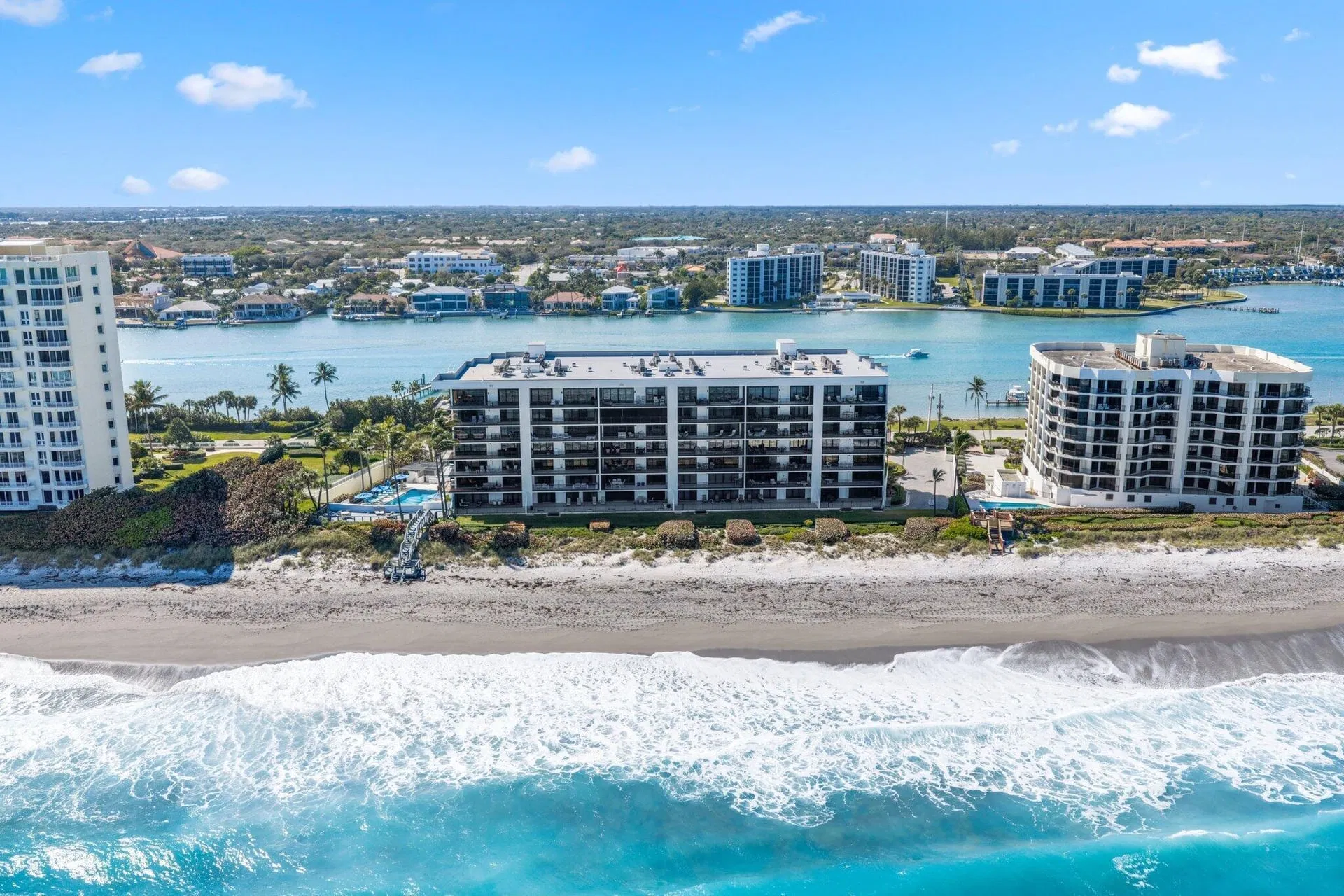 19750 S BEACH Road 7050, Tequesta, FL 33469