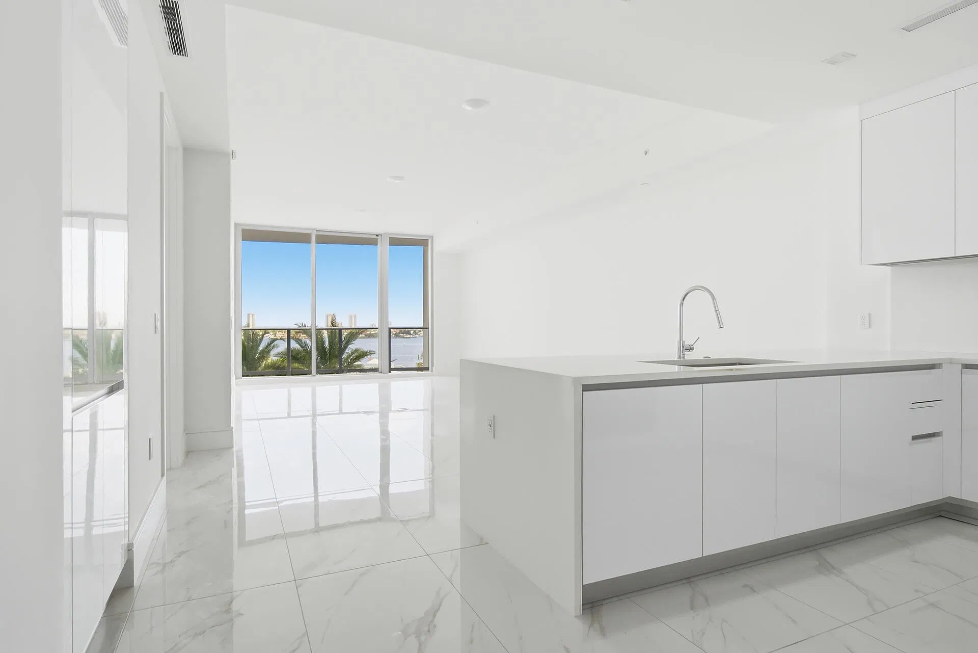 220 Lake Shore Drive 804, Lake Park, FL 33403