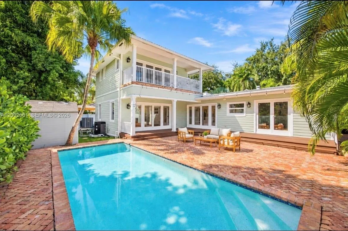 108 SE 17th Avenue, Fort Lauderdale, FL 33301