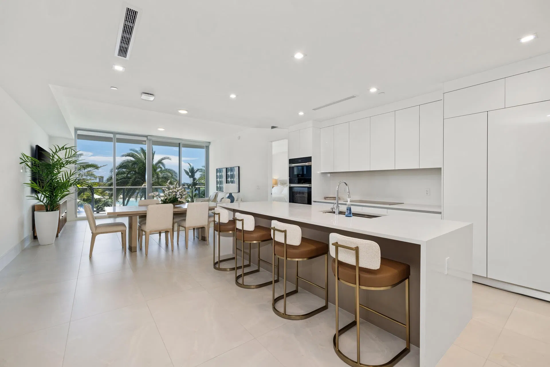 220 Lake Shore Drive 704, Lake Park, FL 33403