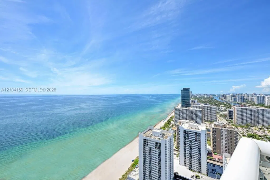 1850 S Ocean Drive LP4204, Hallandale Beach, FL 33009