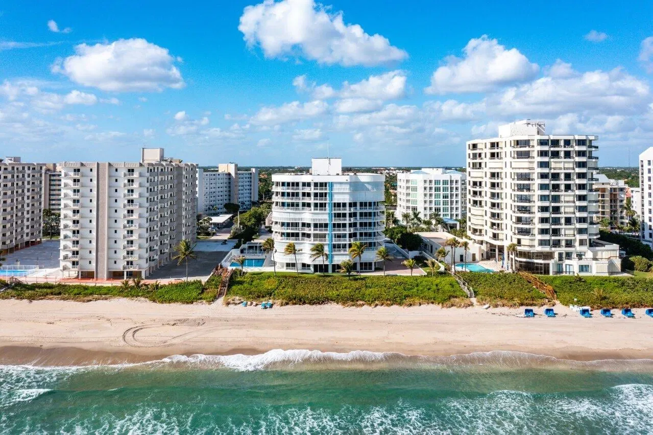 3211 S OCEAN Boulevard 402, Highland Beach, FL 33487