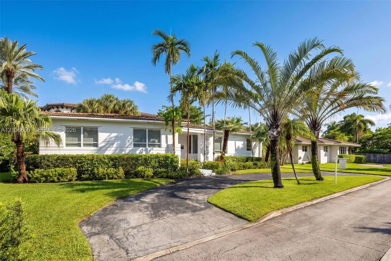 9520 E Broadview Drive, Bay Harbor Islands, FL 33154