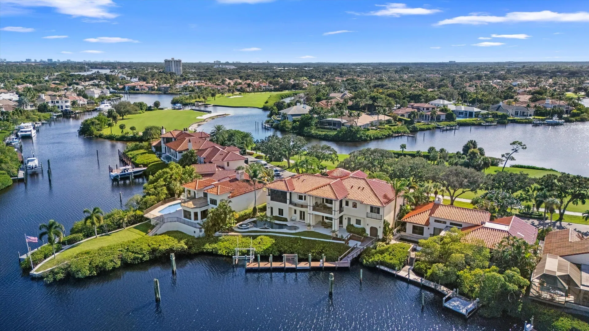 16904 PASSAGE S, Jupiter, FL 33477