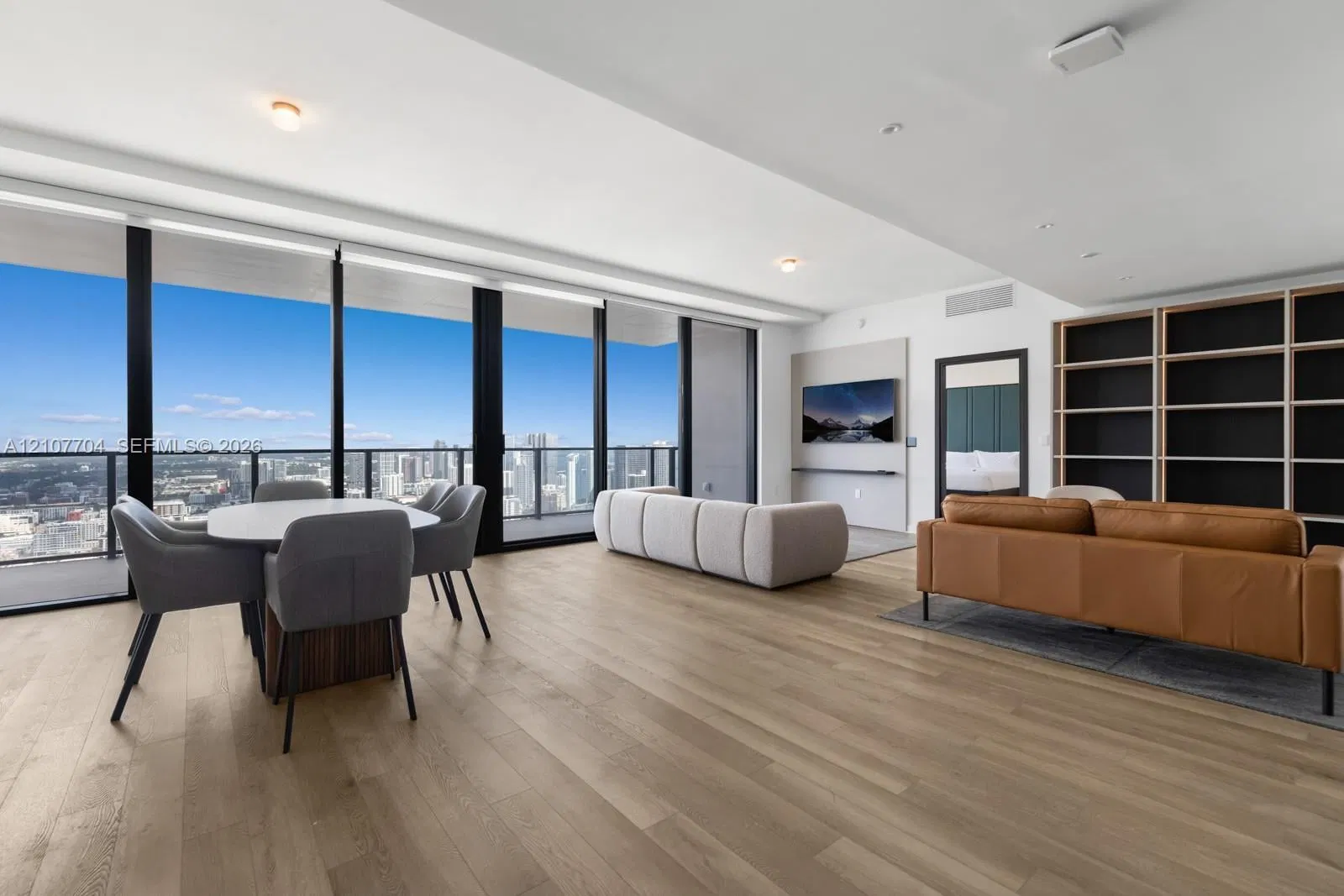 20 NE 11th 5201, Miami, FL 33132