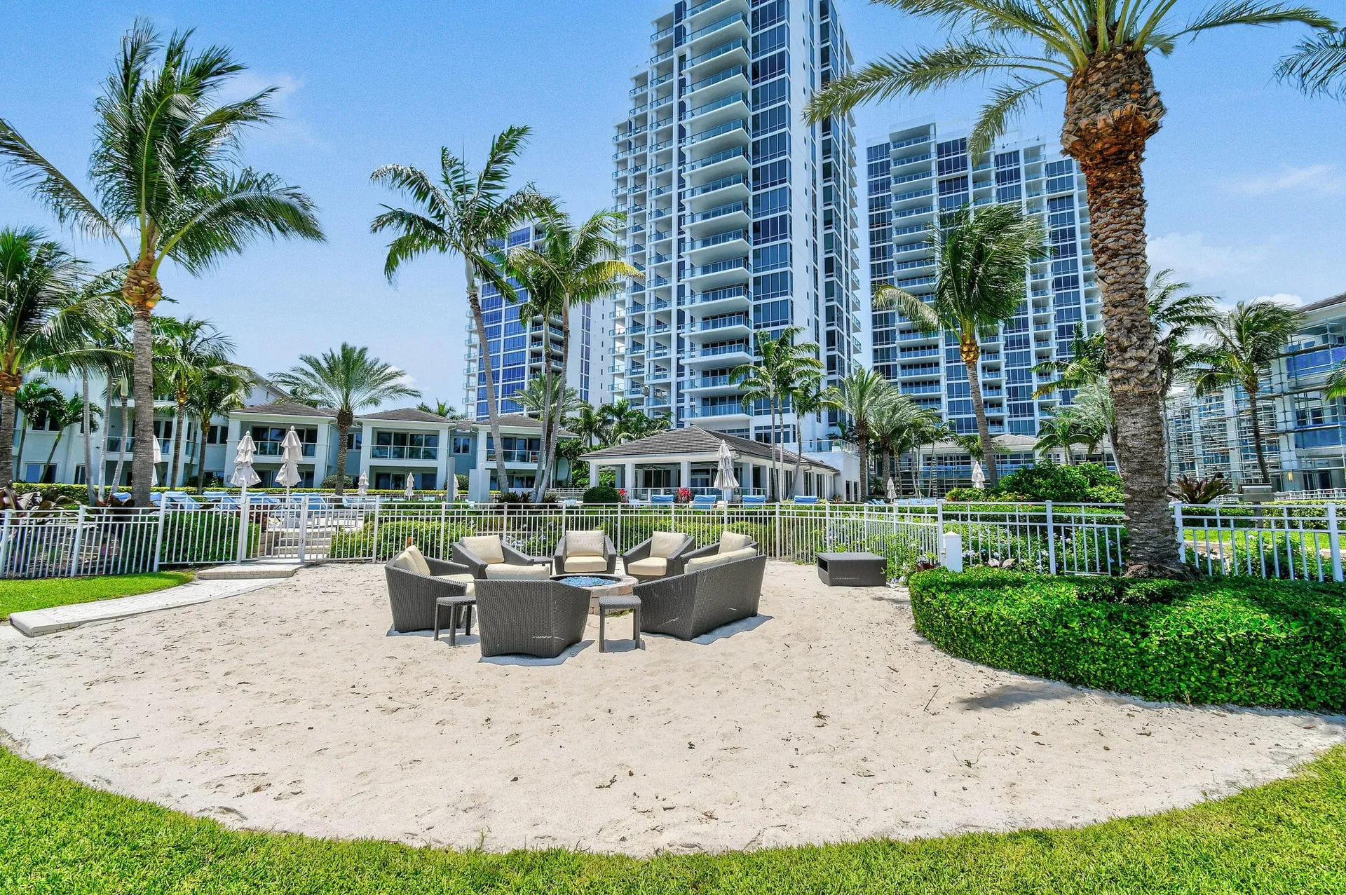 1 Water Club Way PH2204, North Palm Beach, FL 33408