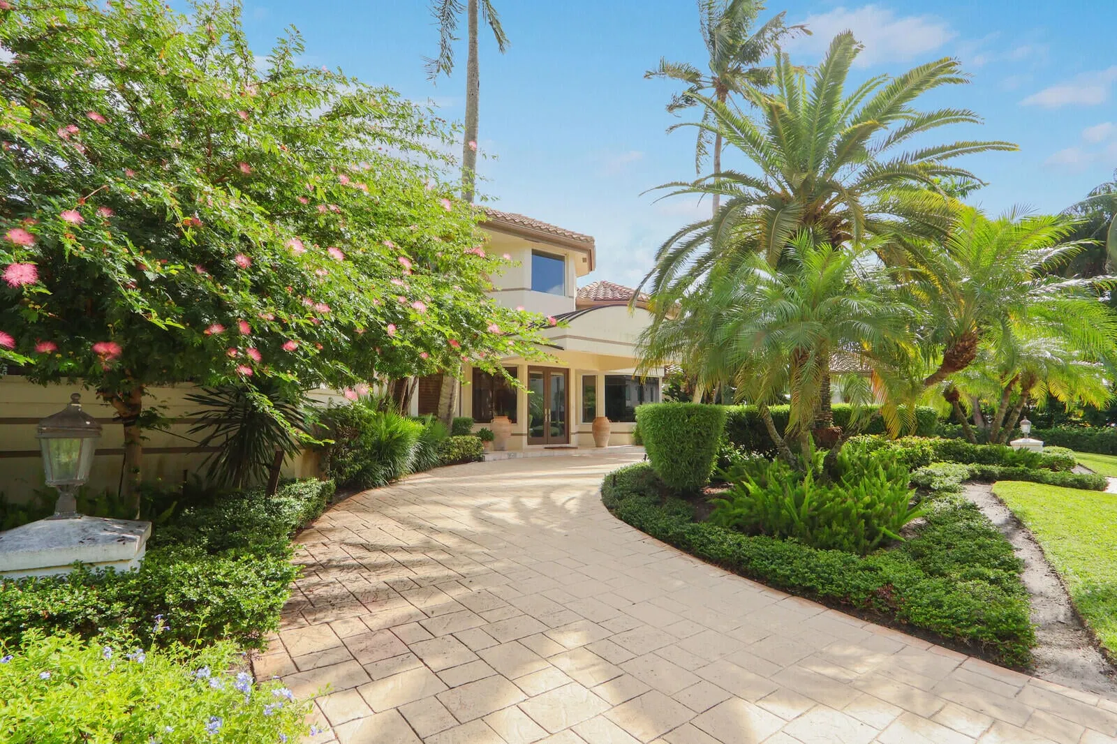 13868 LE BATEAU Isle, Palm Beach Gardens, FL 33410
