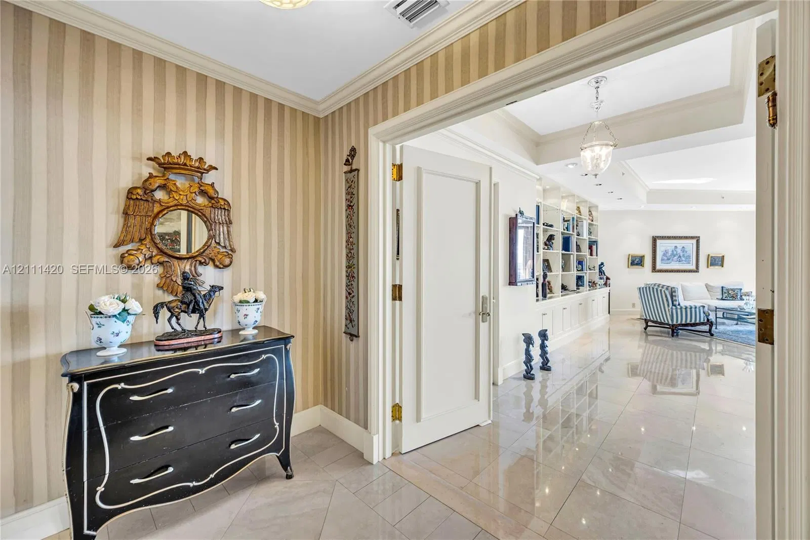 10 Edgewater Drive 10E, Coral Gables, FL 33133