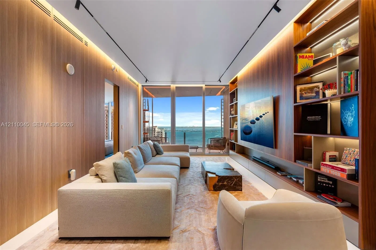 300 Biscayne Boulevard Way 3105W, Miami, FL 33131