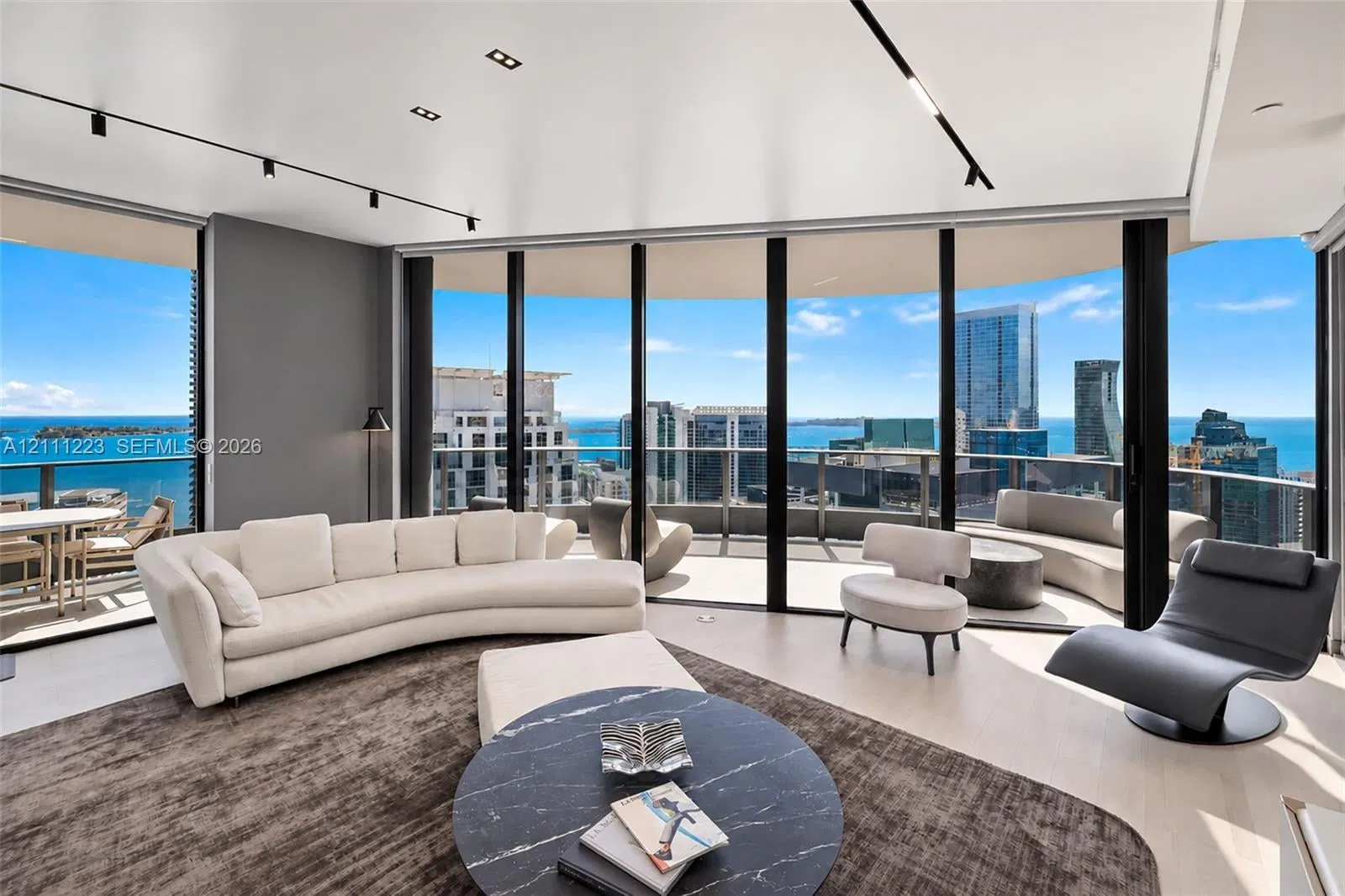 1000 Brickell Plaza PH5001, Miami, FL 33131
