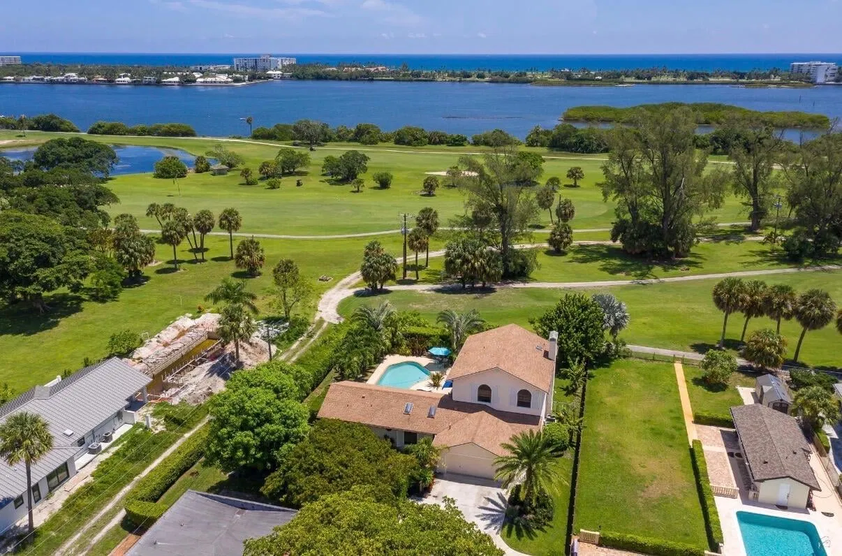 1324 N Lakeside Drive, Lake Worth Beach, FL 33460
