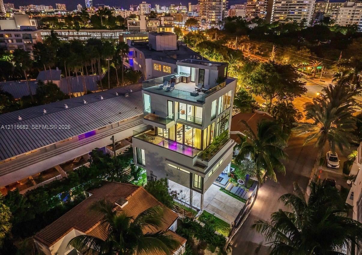 11 Century Lane, Miami Beach, FL 33139