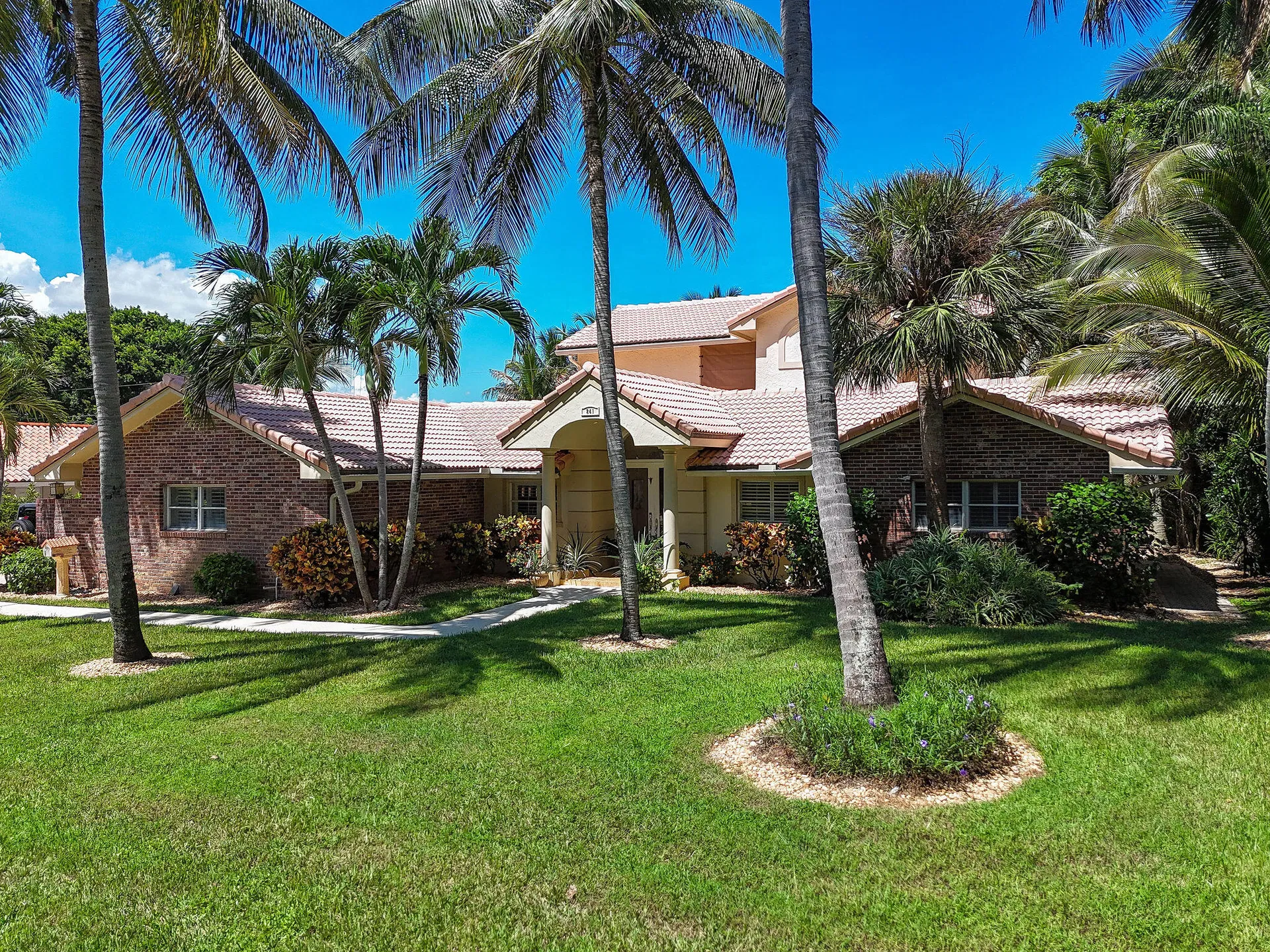 841 ANCHORAGE Drive, North Palm Beach, FL 33408