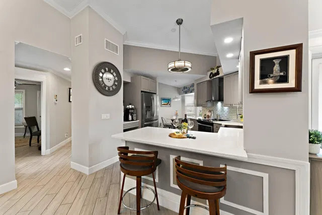 Monarch Country Club Residence photo 9