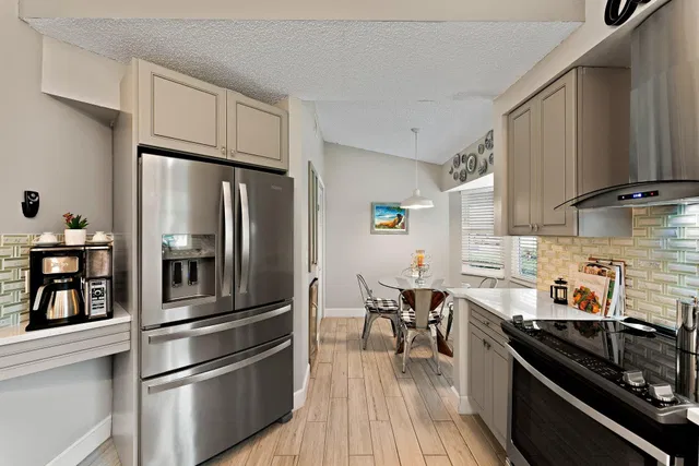 Monarch Country Club Residence photo 14