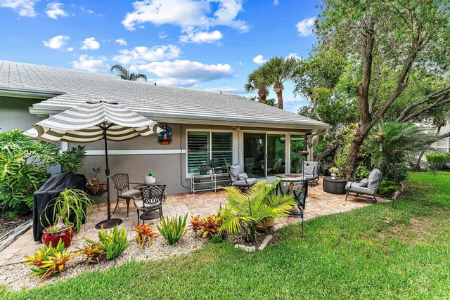 Monarch Country Club Residence photo 41