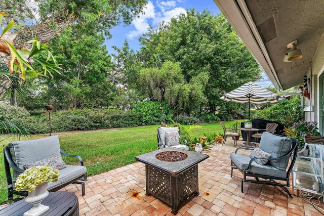 Monarch Country Club Residence photo 43
