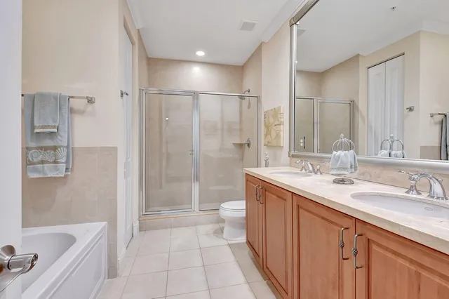 Latitude Delray Unit 102 photo 17