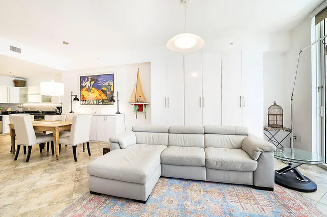 Villa Lofts Unit 304 photo 3