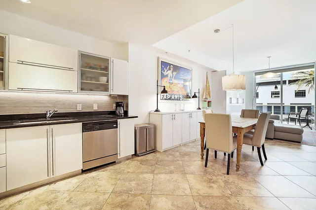 Villa Lofts Unit 304 photo 14