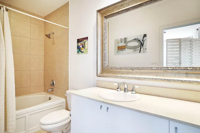 Villa Lofts Unit 304 photo 18