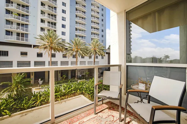 Villa Lofts Unit 304 photo 19