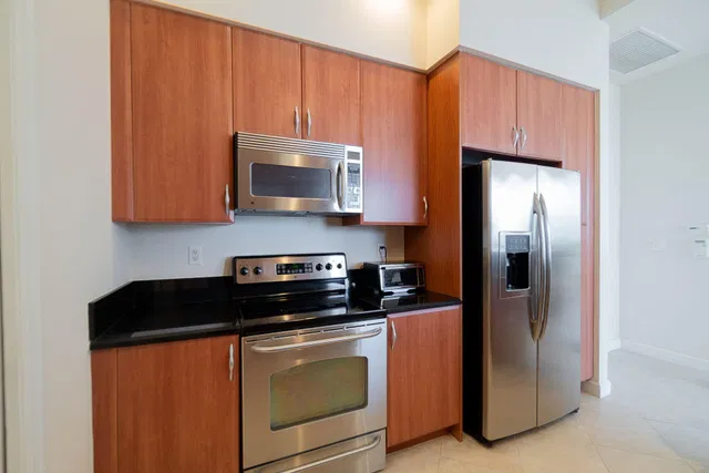 One City Plaza Unit 1604 photo 18