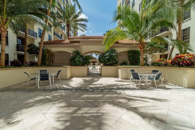One City Plaza Unit 1604 photo 33
