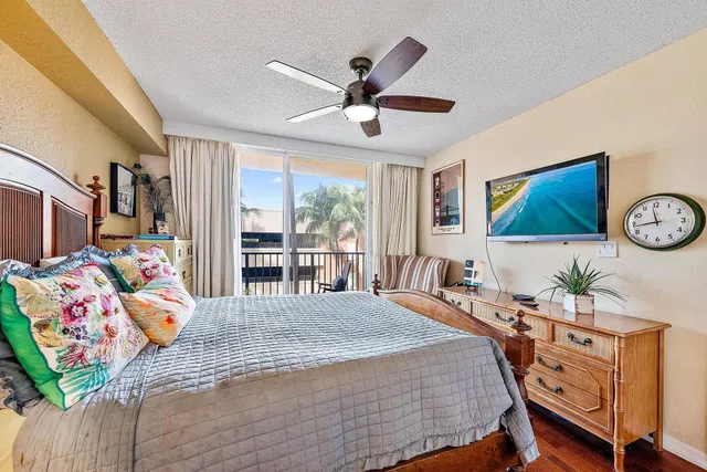 Flagler Pointe Unit 418 photo 6