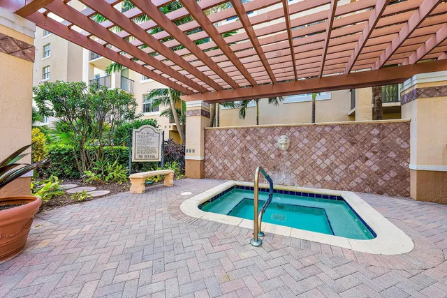 Flagler Pointe Unit 418 photo 19
