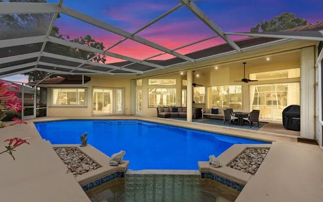 Willoughby Golf Club Residence photo 2