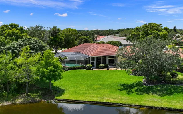 Willoughby Golf Club Residence photo 8