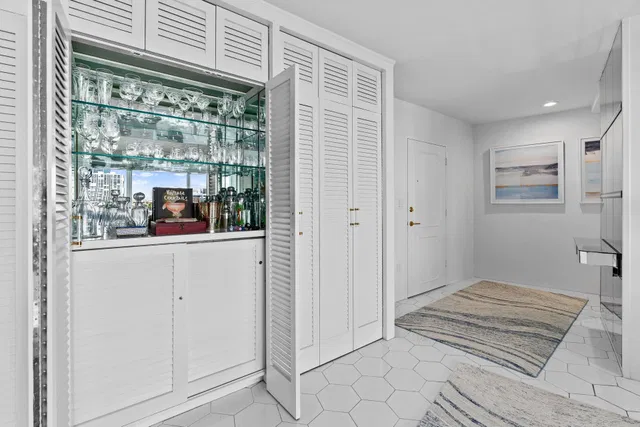Palm Beach Towers, Palm Beach Unit 418b photo 9