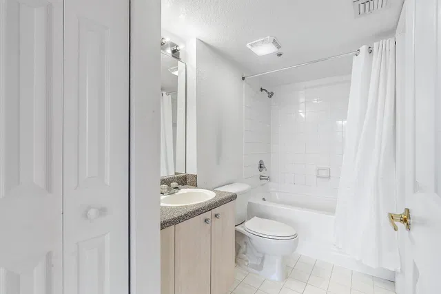 Flagler Pointe Unit 238 photo 13