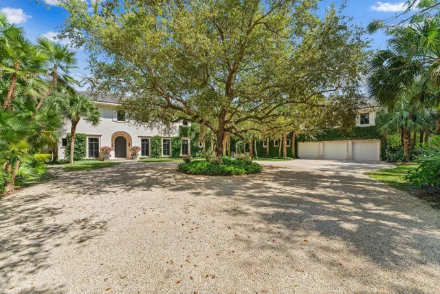 Bear's Club Residence photo 5