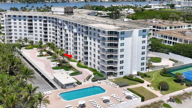 2295 S Ocean Boulevard #203