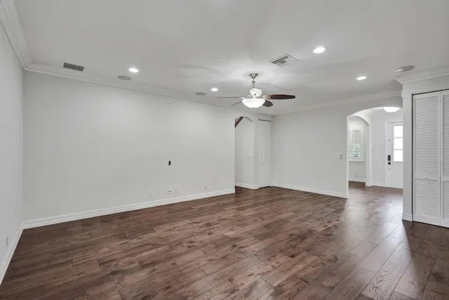 Canterbury Place Residence photo 27