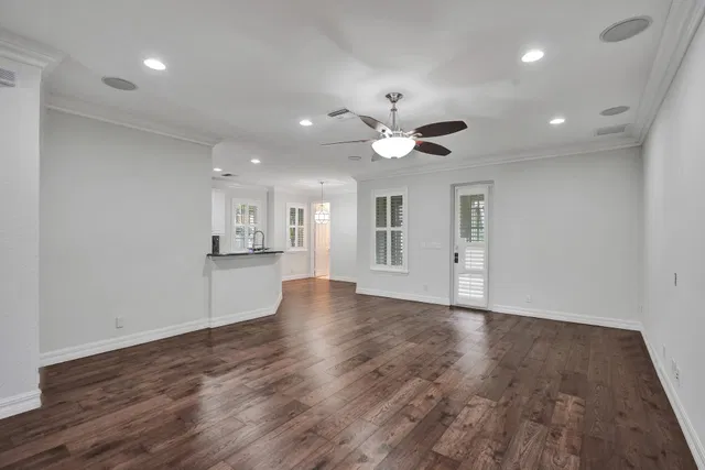 Canterbury Place Residence photo 29